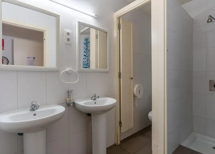 Bedcelona Gracia Hostel *