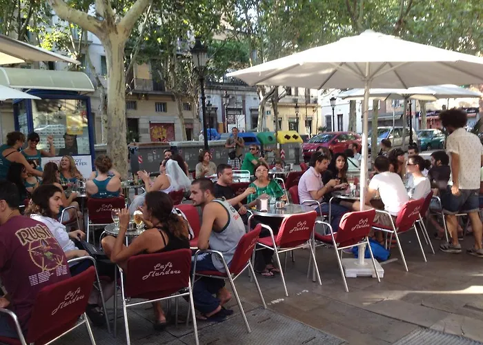 Bedcelona Gracia Hostel *