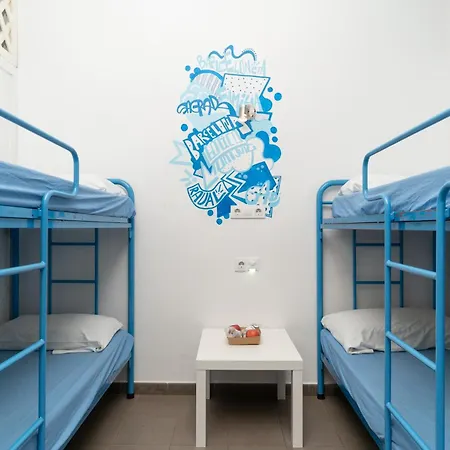 Bedcelona Gracia Hostel Хостел *