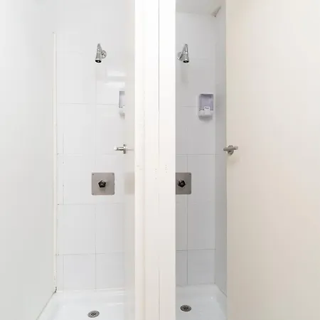 Хостел Bedcelona Gracia Hostel *